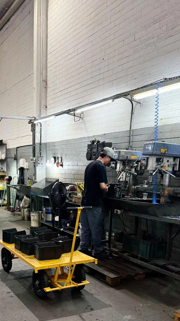 Vista da estrutura e da equipe em produção